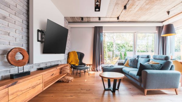 Rocketfish TV Wall Mount Extending Tilt 50-100 in TVs-1